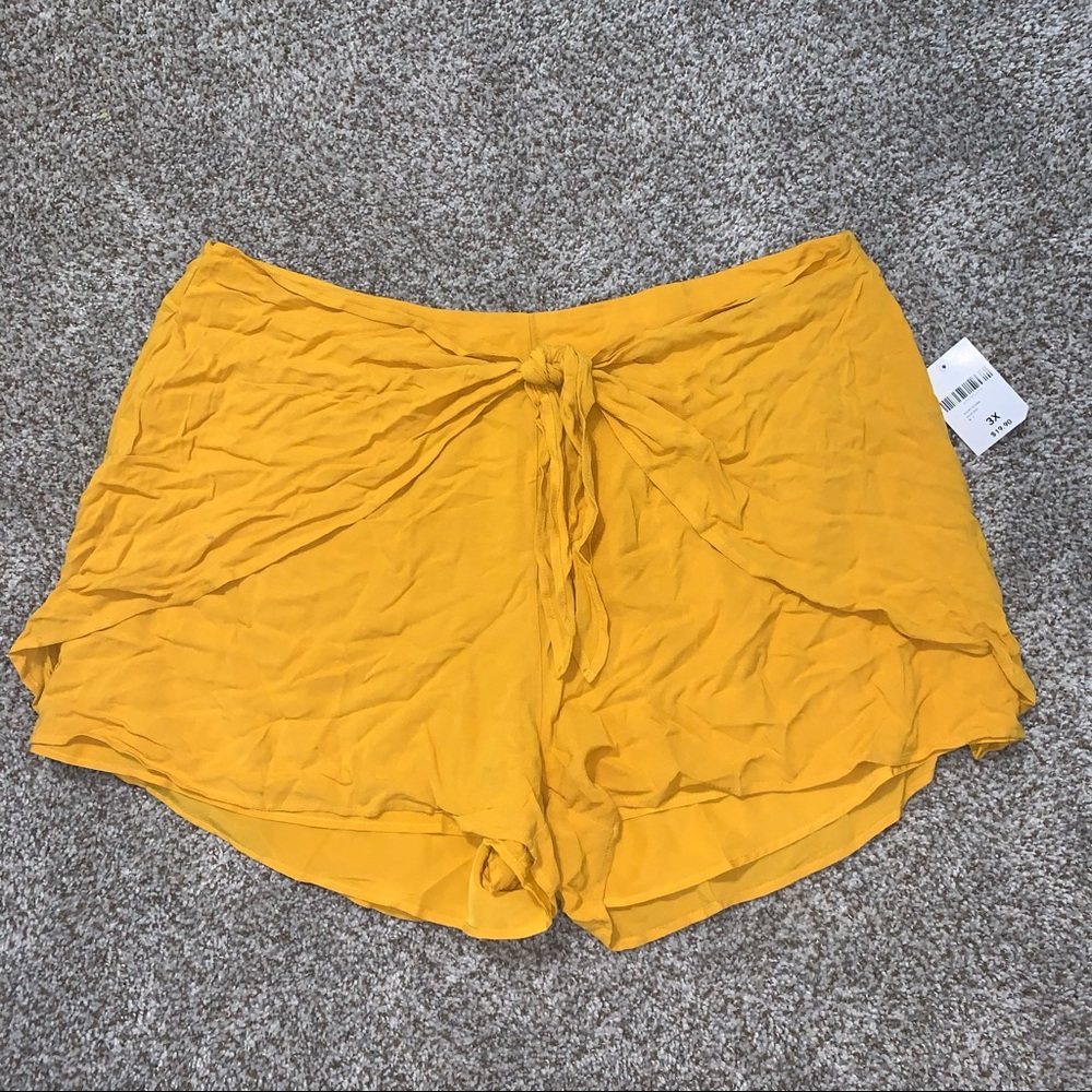 Flowy shorts